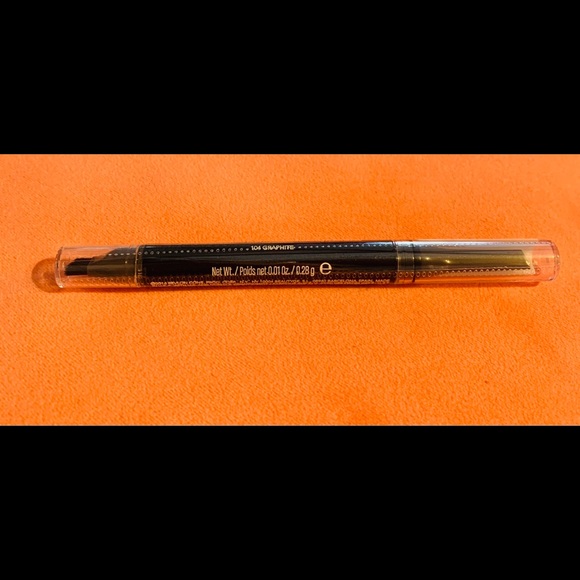 Color Stay 2 in 1 Angled Kajal - Picture 3 of 3